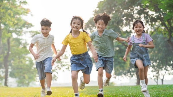 Hari Anak Nasional adalah peringatan yang penting untuk meningkatkan kesadaran akan hak-hak dan perlindungan anak-anak di seluruh dunia.