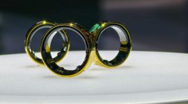 Samsung baru-baru ini mengumumkan peluncuran cincin pintar mereka yang disebut sebagai Samsung Galaxy Ring.