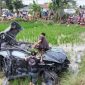 Pada hari Minggu yang tragis di Deli Serdang, sebuah mobil satu keluarga ditabrak oleh kereta api, mengakibatkan 6 orang tewas dan 1 orang dalam kondisi kritis.