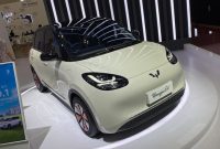 pameran Gaikindo Indonesia International Auto Show (GIIAS) 2024, terdapat beberapa mobil listrik dengan harga yang terjangkau.