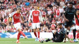 Arsenal tampil mengesankan di pertandingan uji coba pramusim mereka hari ini, membantai Bayer Leverkusen dengan skor 4-1 di Emirates Stadium.