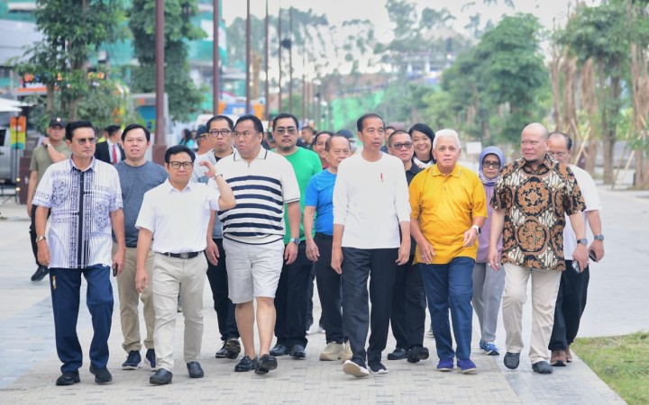 Presiden Joko Widodo hari ini mengundang pimpinan lembaga negara untuk melakukan kunjungan ke lokasi ibu kota negara (IKN) yang baru, di Penajam Paser Utara, Kalimantan Timur.