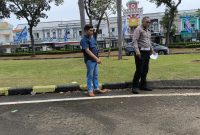 Sebuah insiden penembakan oleh aparat kepolisian terjadi di Serpong, Tangerang Selatan, yang menewaskan seorang pria pada hari ini.