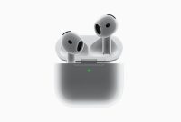 Apple hari ini resmi meluncurkan generasi terbaru dari earbuds nirkabelnya, AirPods 4, yang menawarkan sejumlah peningkatan signifikan dari pendahulunya.