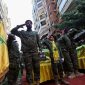 Hizbullah menggelar upacara pemakaman besar-besaran untuk komandan militer mereka, yang tewas dalam serangan udara Israel di Lebanon utara.