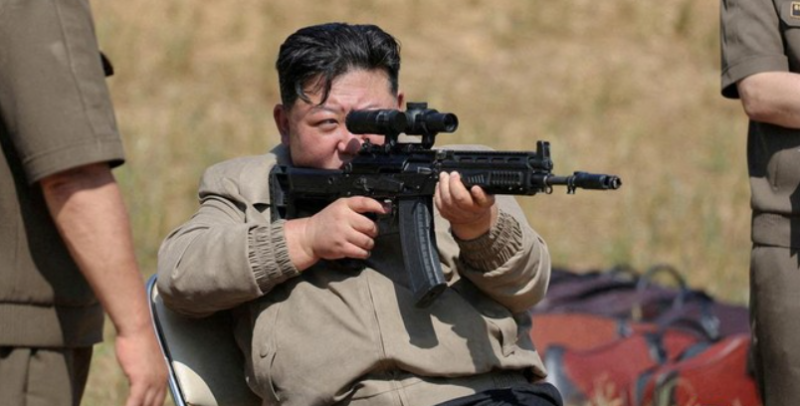 Pemimpin Korea Utara, Kim Jong Un, mengeluarkan pernyataan keras hari ini, menuduh Korea Selatan (Korsel) mengirim drone pengintai ke wilayah Pyongyang.