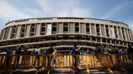 C Barcelona mengungkapkan harapan untuk kembali bermain di Stadion Camp Nou pada akhir tahun ini setelah melakukan renovasi besar-besaran.