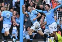 Manchester City meraih kemenangan tipis 3-2 atas Fulham dalam laga penuh drama di Liga Premier Inggris.