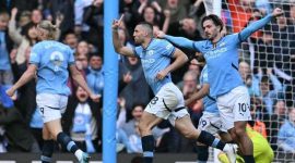 Manchester City meraih kemenangan tipis 3-2 atas Fulham dalam laga penuh drama di Liga Premier Inggris.