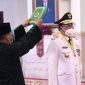 Komisi Pemberantasan Korupsi (KPK) resmi menetapkan Gubernur Kalimantan Selatan, Sahbirin Noor, sebagai tersangka dalam kasus suap.