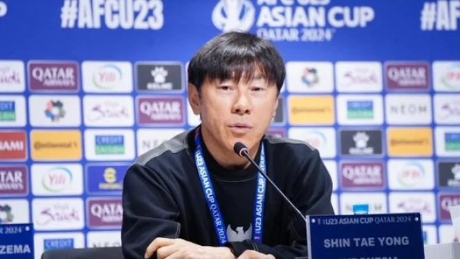 Shin Tae Yong, baru-baru ini mengungkapkan pentingnya mendengarkan kritik dari para penggemar