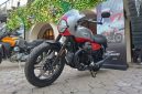 Moto Guzzi, salah satu merek legendaris dalam dunia sepeda motor, baru saja meluncurkan model terbaru mereka, V7 Stone Corsa, di pasar Indonesia.