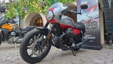 Moto Guzzi, salah satu merek legendaris dalam dunia sepeda motor, baru saja meluncurkan model terbaru mereka, V7 Stone Corsa, di pasar Indonesia.