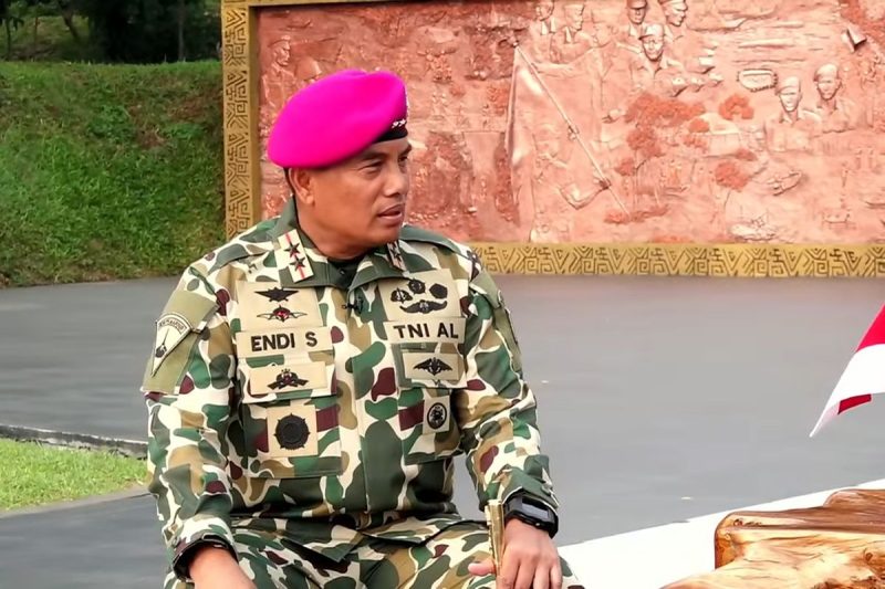 Dalam perkembangan terbaru di dunia militer Indonesia, Menteri Pertahanan Prabowo Subianto memberikan dukungannya terhadap penunjukan Jenderal Bintang Tiga untuk mengisi jabatan sebagai Dankormar (Komandan Korps Marinir).