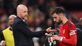 Bruno Fernandes, kapten Manchester United, secara terbuka menyampaikan permintaan maaf kepada Erik ten Hag setelah pelatih asal Belanda tersebut resmi diberhentikan oleh manajemen klub.