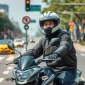 Dengan memperhatikan etika penggunaan lampu jauh dan selalu waspada terhadap kondisi jalan, diharapkan pengendara motor dapat berkontribusi pada keselamatan berkendara di jalan raya