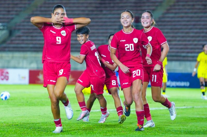 Timnas Putri Indonesia, di bawah arahan pelatih, bertekad untuk menjaga konsistensi dan fokus pada strategi permainan mereka