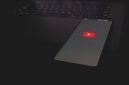 YouTube, platform berbagi video terbesar di dunia, baru-baru ini mengumumkan langkah tegas untuk memperketat kebijakan konten mereka.