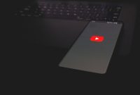 YouTube, platform berbagi video terbesar di dunia, baru-baru ini mengumumkan langkah tegas untuk memperketat kebijakan konten mereka.