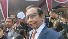 Dalam sebuah pernyataan yang menggugah perhatian publik, Mahfud MD, Menteri Koordinator Bidang Politik, Hukum, dan Keamanan,