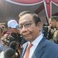 Dalam sebuah pernyataan yang menggugah perhatian publik, Mahfud MD, Menteri Koordinator Bidang Politik, Hukum, dan Keamanan,