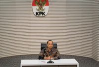 Komisi Pemberantasan Korupsi (KPK) baru-baru ini mengeluarkan ralat mengenai perkembangan kasus dana Corporate Social Responsibility (CSR) yang melibatkan Bank Indonesia (BI).