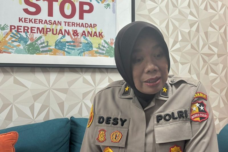 Kasus pembunuhan yang melibatkan seorang anak yang diduga membunuh ayah dan neneknya di Lebak Bulus telah mengguncang masyarakat.