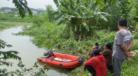 Masyarakat diimbau untuk lebih berhati-hati dan memastikan anak-anak tidak berada di dekat area berbahaya saat hujan deras