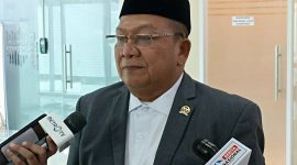 Dewan Perwakilan Rakyat Republik Indonesia (DPR RI) baru saja mengumumkan pelantikan Abdul Wahid dari Partai Gerindra sebagai Ketua Panitia Kerja (Panja) Haji 2025.