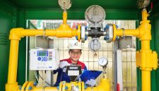 Menjelang perayaan Natal dan Tahun Baru (Nataru) 2024, PT Perusahaan Gas Negara Tbk (PGN) mengambil langkah proaktif dengan menggelar sosialisasi rutin mengenai keamanan penggunaan jaringan gas (jargas).