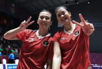 Pasangan ganda putri Indonesia, Ana dan Tiwi, mengungkapkan kekecewaannya setelah gagal tampil maksimal dalam laga pertama mereka di ajang World Tour Finals (WTF) 2024 yang digelar di Dubai. Mereka kalah dari pasangan China, Chen/Jia, dengan skor 21-18, 17-21, 14-21 dalam pertandingan yang berlangsung intens.