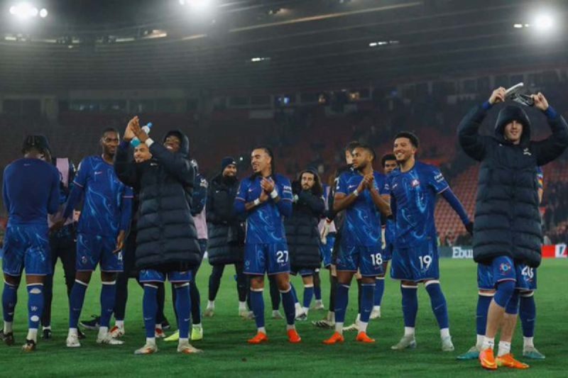 Chelsea meraih kemenangan dramatis 4-3 atas Tottenham Hotspur dalam pertandingan Premier League yang berlangsung di Stadion Tottenham Hotspur pada Sabtu, 8 Desember 2024.