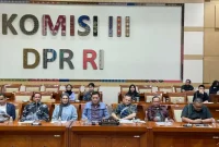 Penerimaan 469 aduan oleh Komisi III DPR sepanjang tahun 2024 menunjukkan adanya partisipasi aktif masyarakat dalam menyampaikan permasalahan yang mereka hadapi