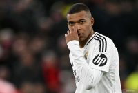 Kegagalan Kylian Mbappé mengeksekusi penalti menjadi sorotan dalam kekalahan mengejutkan Real Madrid dari Athletic Bilbao dengan skor 1-2 dalam pertandingan La Liga yang digelar di Santiago Bernabéu tadi malam.