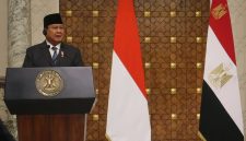 Presiden Indonesia Prabowo Subianto kembali menegaskan komitmennya terhadap pemberantasan korupsi, namun dengan pendekatan yang lebih terbuka.