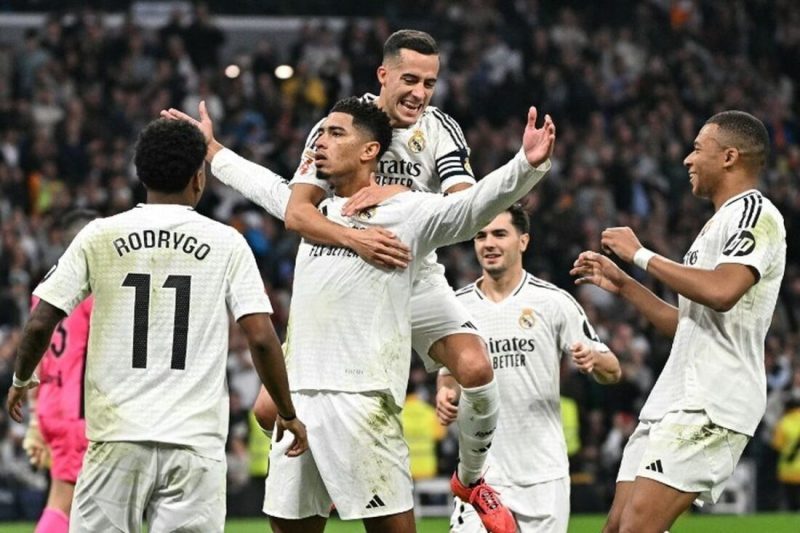 Real Madrid meraih kemenangan penting 2-0 atas Getafe dalam pertandingan La Liga yang digelar di Santiago Bernabéu. Hasil ini membuat Los Blancos terus membayangi Barcelona di puncak klasemen.