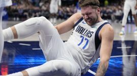 Pada Jumat malam, 27 Desember 2024, rumah bintang Dallas Mavericks, Luka Doncic, menjadi sasaran pencurian. Menurut manajer bisnisnya, Lara Beth Seager, tidak ada orang di rumah saat kejadian, dan beruntungnya, Luka serta keluarganya dalam keadaan aman.