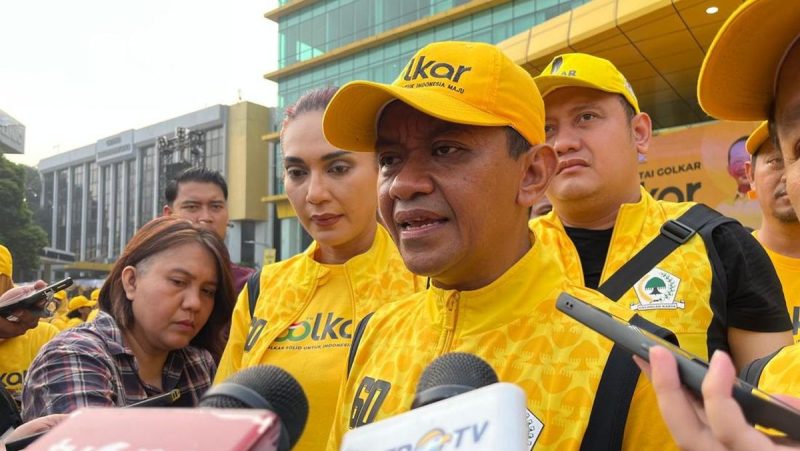 Keputusan ini mengejutkan banyak pihak dan memicu berbagai spekulasi mengenai langkah politik selanjutnya dari para tokoh tersebut