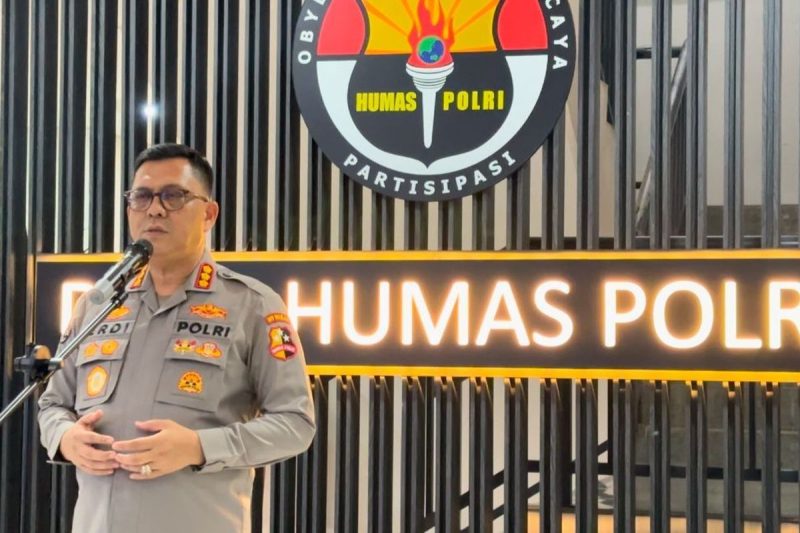 Dalam sebuah langkah yang menunjukkan bahwa keadilan tetap ditegakkan dalam sistem hukum, dua oknum polisi yang terlibat dalam kasus pemerasan penonton Djakarta Warehouse Project (DWP) telah resmi dihukum demosi selama 5 tahun.