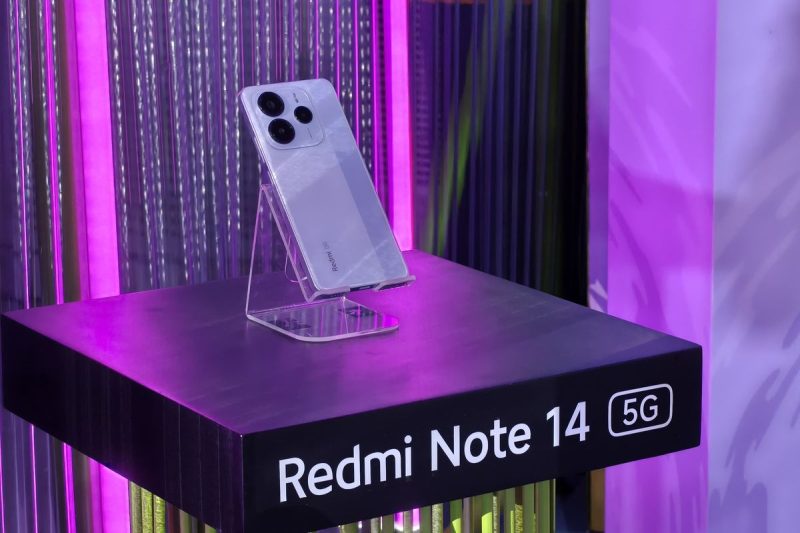 Xiaomi kembali memanaskan persaingan di pasar smartphone dengan meluncurkan Redmi Note 14 Series.