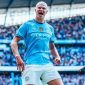 Striker tajam asal Norwegia, Erling Haaland, telah resmi menandatangani kontrak baru dengan Manchester City yang akan membuatnya bertahan di Etihad Stadium hingga tahun 2034.