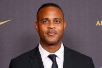 Patrick Kluivert, legenda sepak bola asal Belanda, resmi ditunjuk sebagai pelatih kepala Tim Nasional Indonesia.