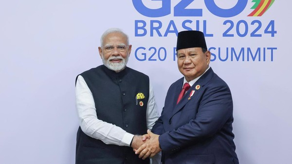 Prabowo Subianto, melakukan kunjungan resmi ke India untuk bertemu dengan Perdana Menteri Narendra Modi