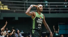 Setelah penampilan luar biasa pada pekan ketiga Indonesia Basketball League (IBL) 2025, pemain asing dari klub West Bandits Solo, Roderick Qualls, resmi dinobatkan sebagai Player of the Week IBL.