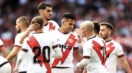 Rayo Vallecano mencatatkan pencapaian impresif di La Liga musim ini dengan berhasil menembus posisi 10 besar klasemen sementara.