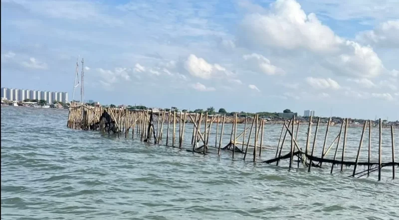 Penyegelan ini diharapkan dapat mencegah kerusakan lebih lanjut terhadap lingkungan laut dan memberikan edukasi kepada masyarakat tentang pentingnya menjaga keberlanjutan sumber daya laut