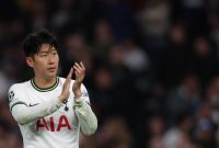 Son Heung-min kembali membuat sejarah di Tottenham Hotspur dengan meraih sejumlah pencapaian luar biasa yang mengukuhkan dirinya sebagai salah satu pemain terbaik yang pernah membela klub London Utara tersebut.