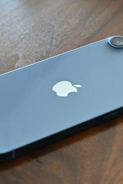 Mencari Tahu, Kapan iPhone SE 4 Akan Diluncurkan oleh Apple?