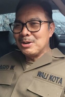 Kepala Daerah PDIP Belum Gabung, Tapi Seragam dan Koper Sudah Standby di Akmil