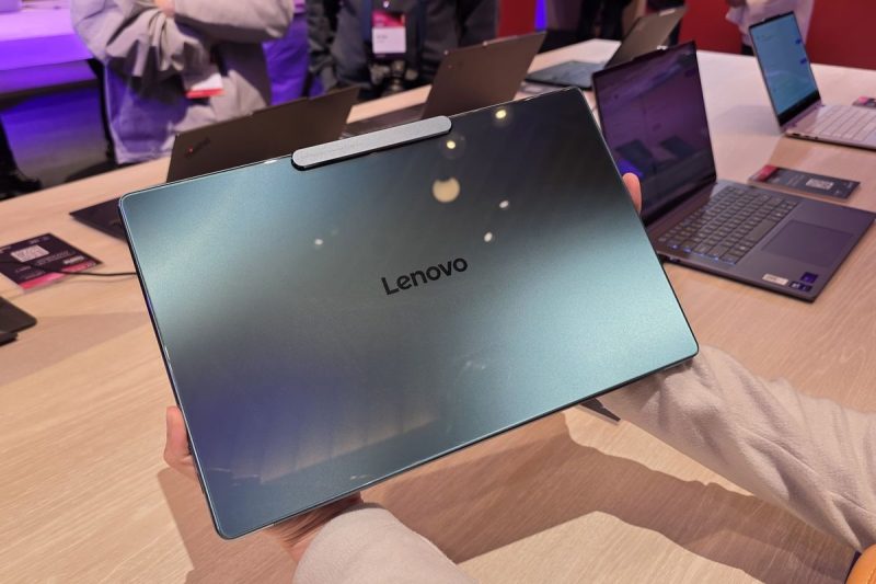 Lenovo, salah satu perusahaan teknologi global terkemuka, siap memperkenalkan lini laptop premium terbarunya ke pasar Indonesia.